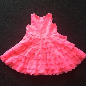 Girls size 5T hot pink scalloped dress